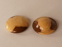 4619 &nbsp; &nbsp; Kapselheber aus dem Holz des Goldregen. &nbsp; &nbsp;   D:  ca 5,8  cm    &nbsp; &nbsp;