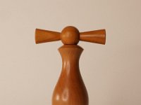 4625 &nbsp; &nbsp;  Korkenzieher aus Kirschholz.  &nbsp; &nbsp;   H:  ca 15,5 cm    &nbsp; &nbsp;