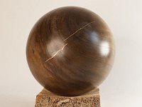 4571 &nbsp;   Blauglockenbaum, gebeizt mit Eisenl&ouml;sung, mit Kupfereinleger.  &nbsp;   &nbsp;     &empty;  ca 20 cm    &nbsp;